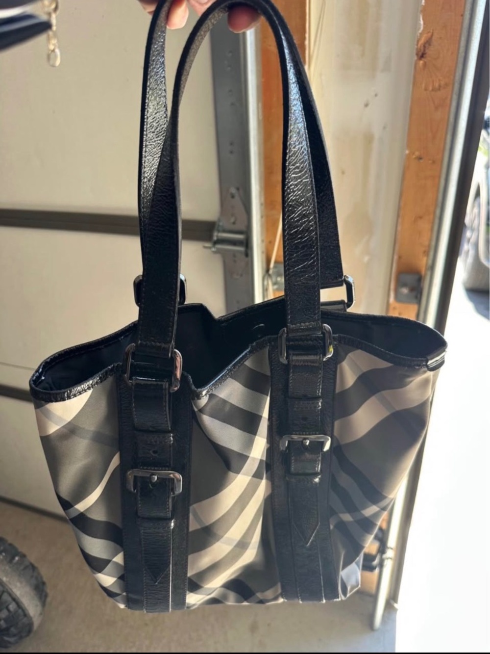 Checkered tote